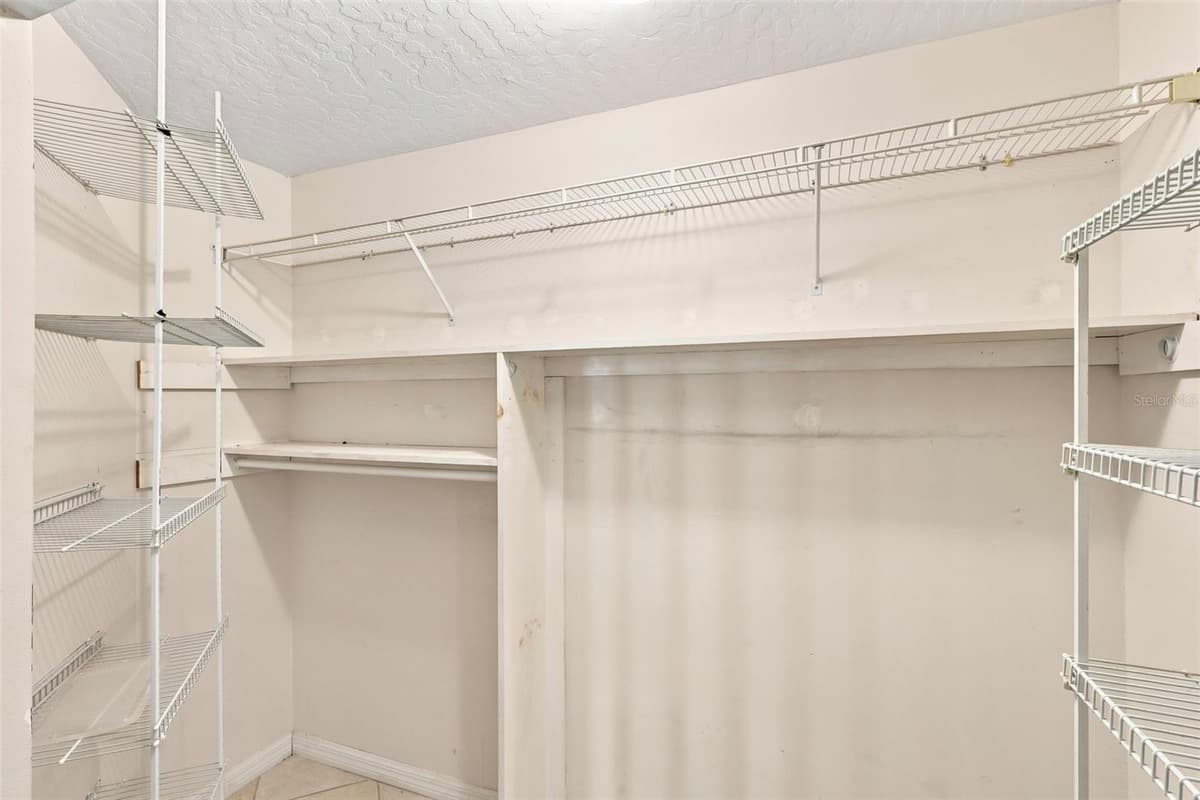 934 PINE WALK COURT — photo 27 of 36