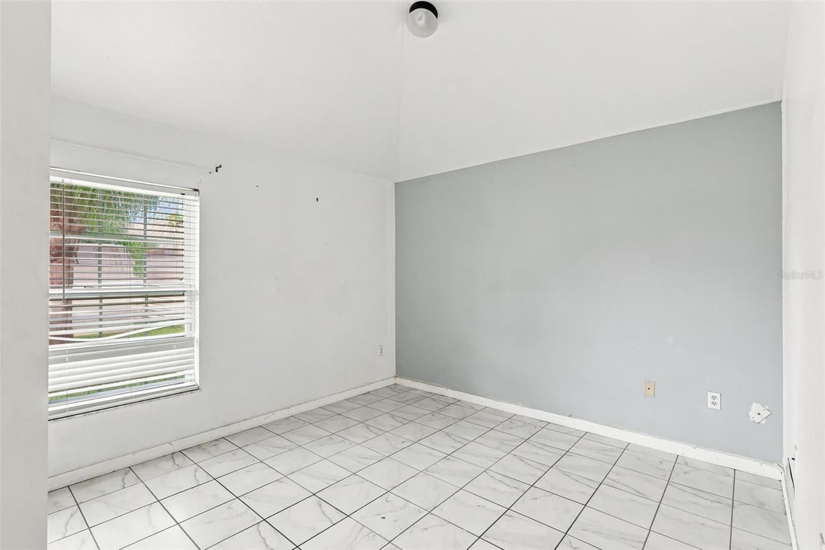 934 PINE WALK COURT — photo 17 of 36