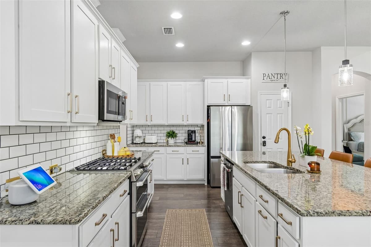 6323 HAVENSPORT DRIVE — photo 19 of 87