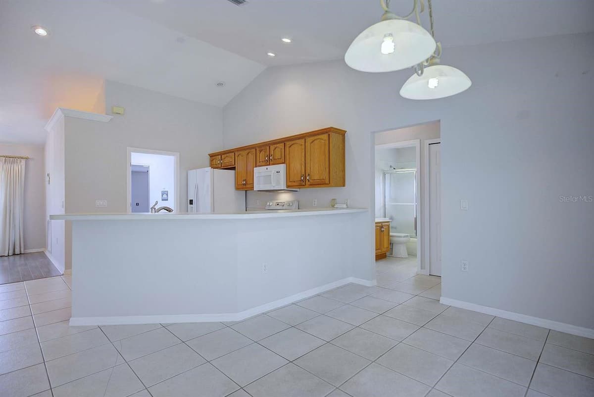 4253 CREMONA DRIVE — photo 15 of 54