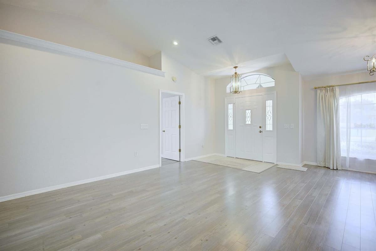 4253 CREMONA DRIVE — photo 8 of 54