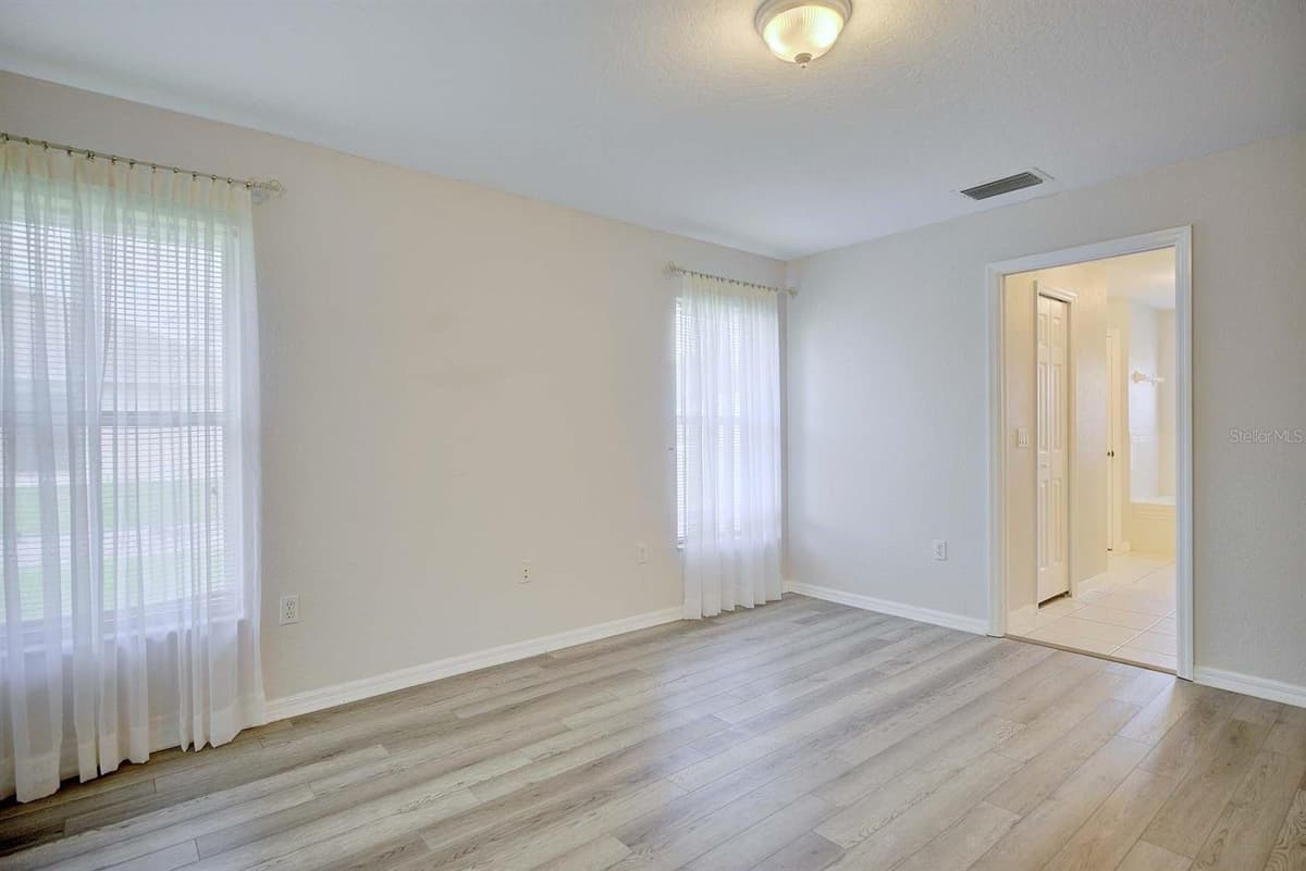 4253 CREMONA DRIVE — photo 31 of 54