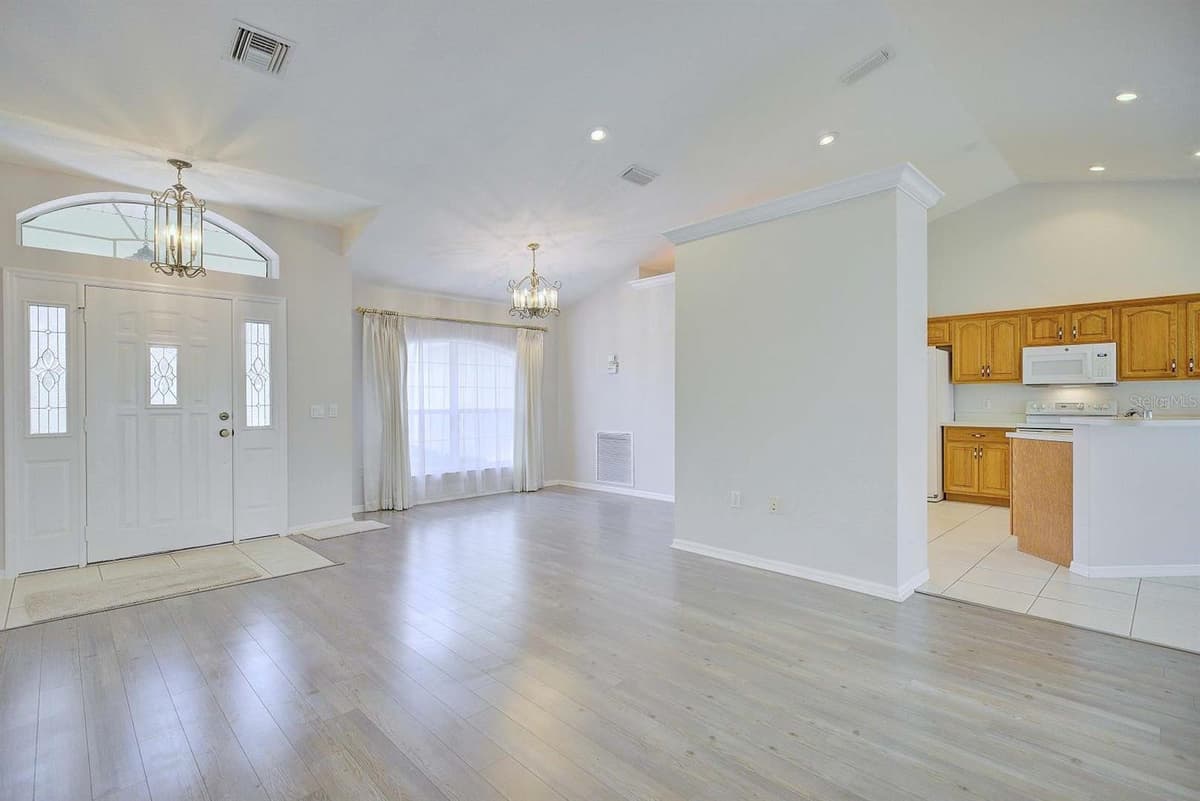 4253 CREMONA DRIVE — photo 9 of 54