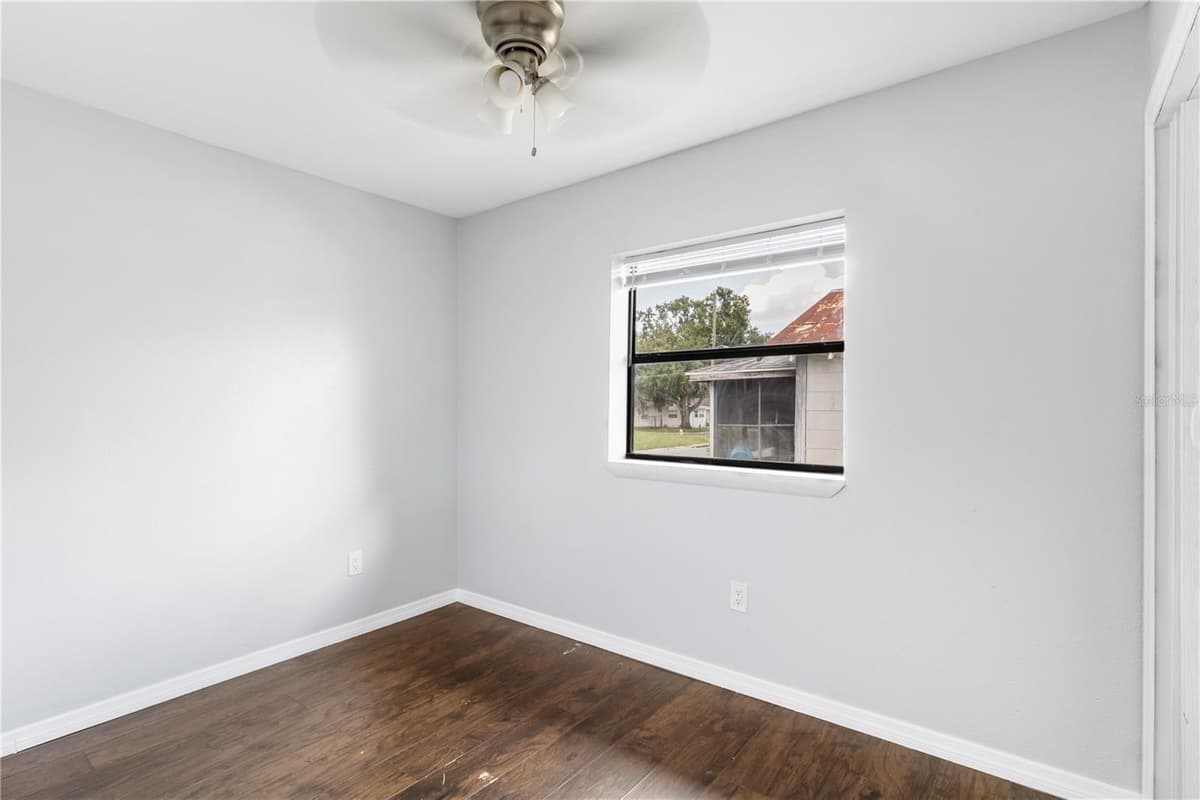 638 8TH STREET — photo 8 of 14