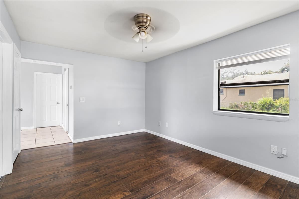 638 8TH STREET — photo 3 of 14