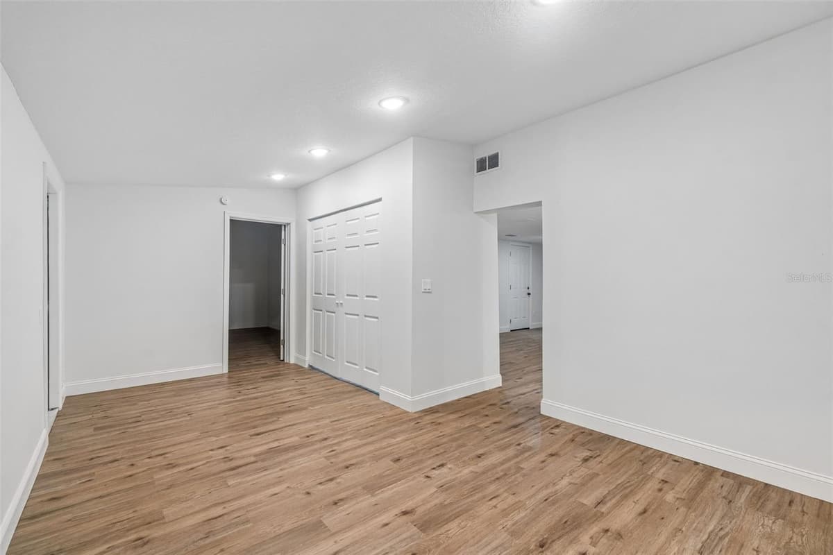 17503 GALVESTON STREET — photo 23 of 28