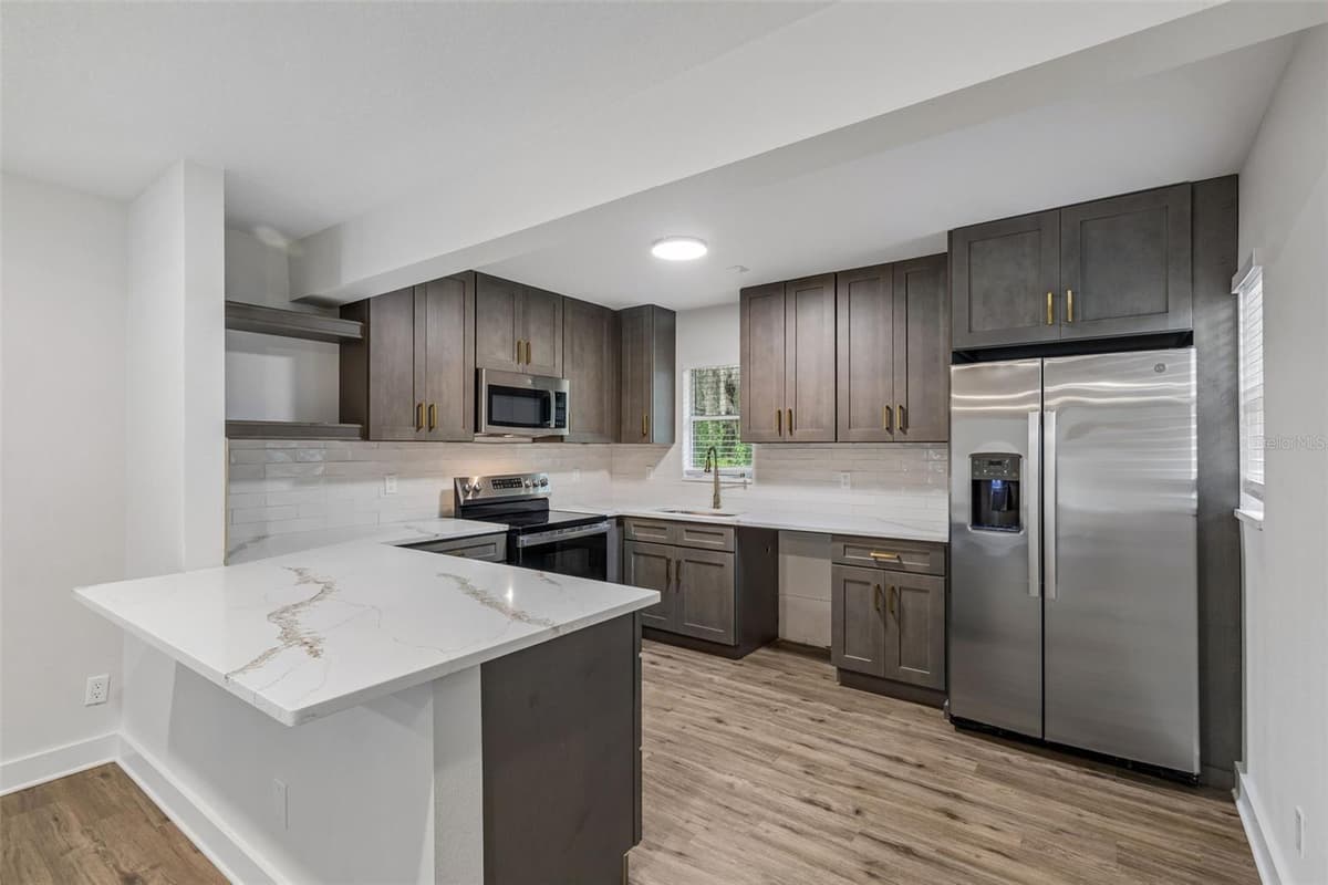 17503 GALVESTON STREET — photo 11 of 28