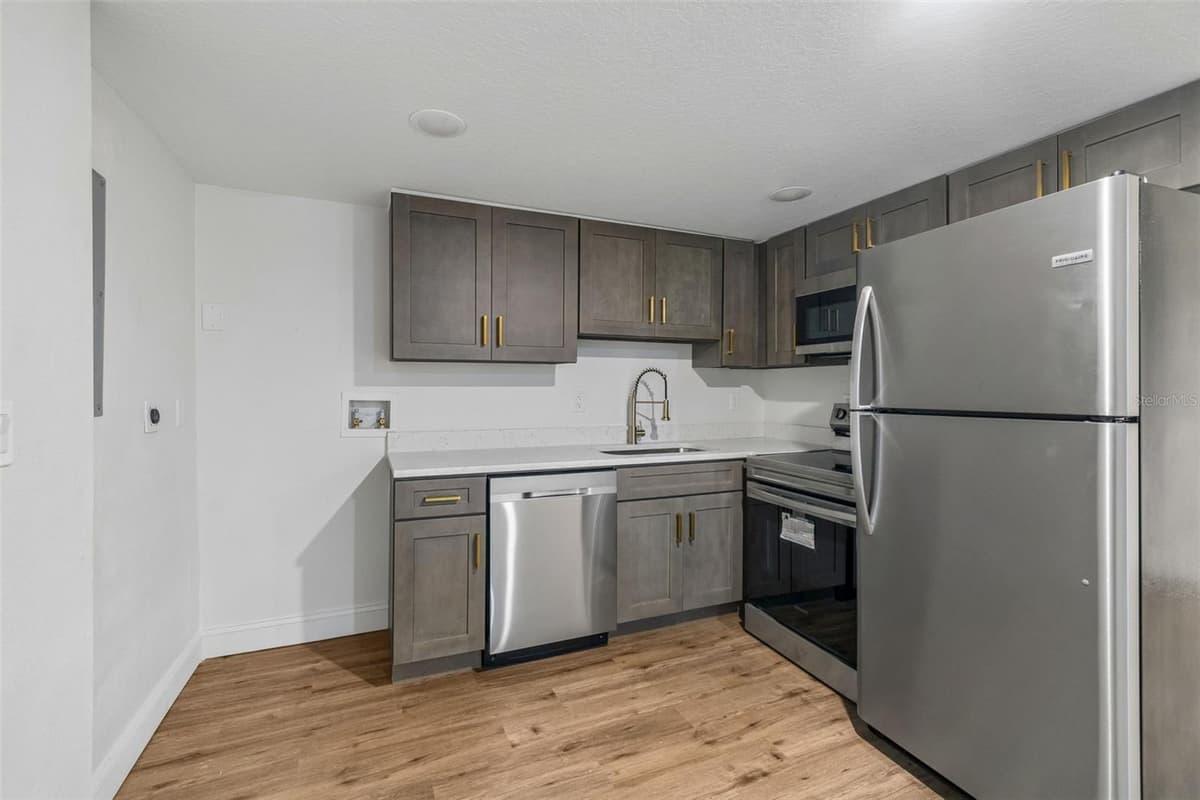 17503 GALVESTON STREET — photo 22 of 28