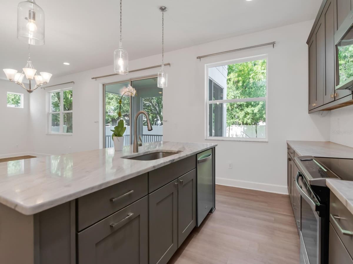 7115 TRASK STREET — photo 26 of 64