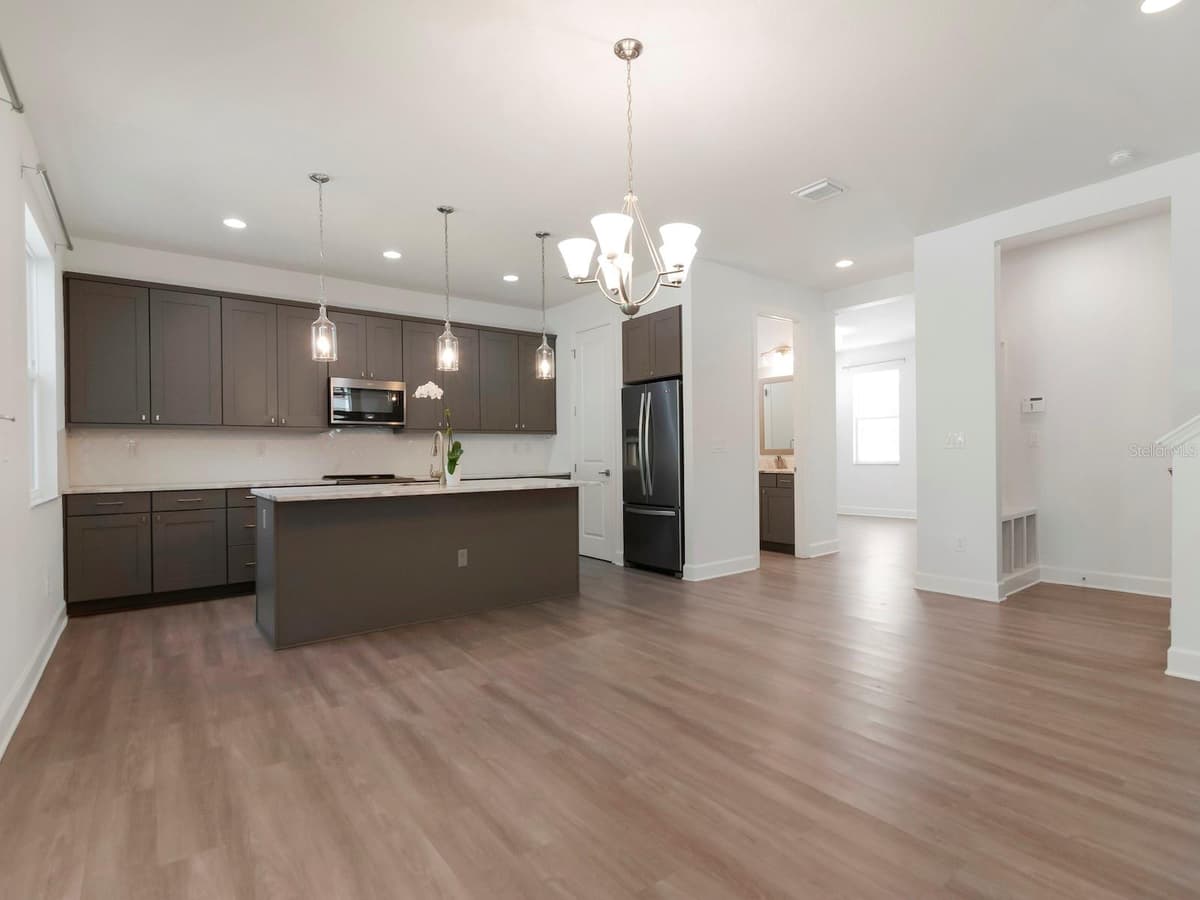 7115 TRASK STREET — photo 17 of 64