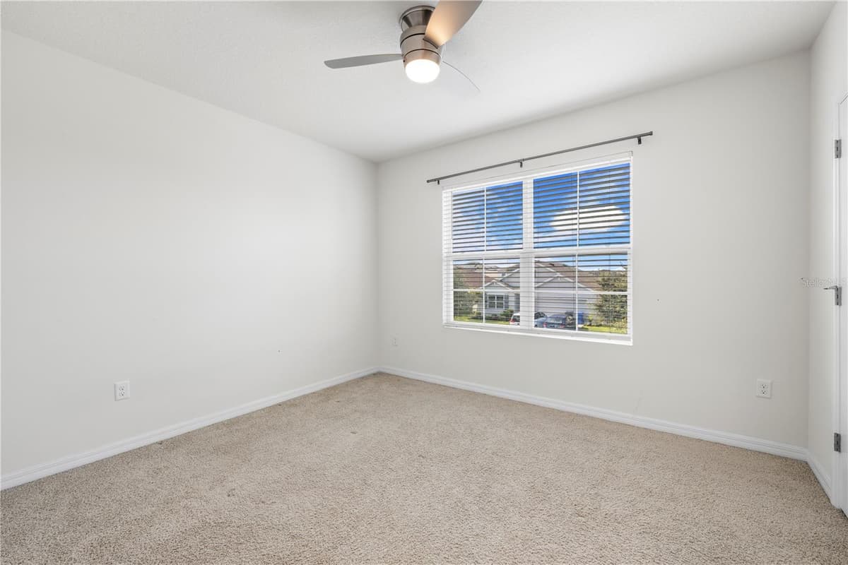 10212 GOLDEN LIGHT COURT — photo 24 of 48