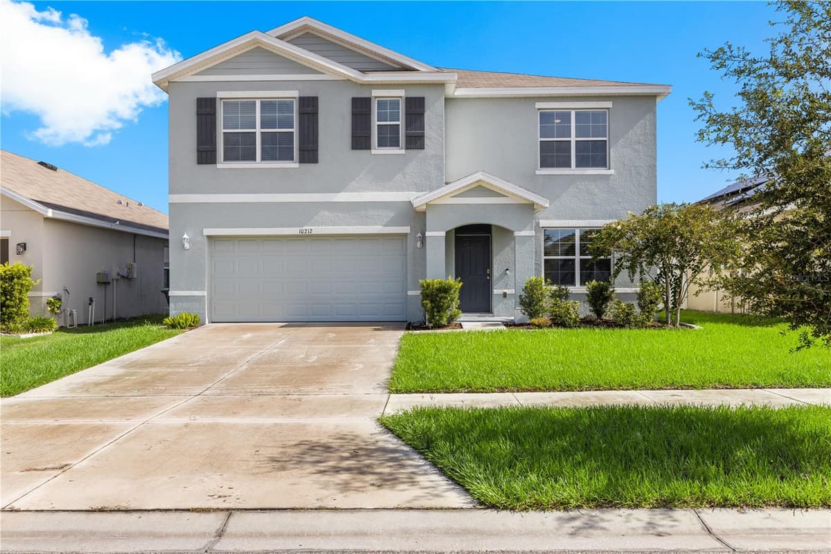 10212 GOLDEN LIGHT COURT — photo 4 of 48
