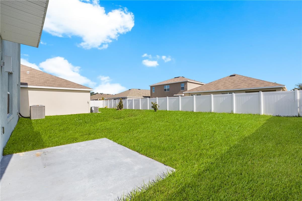 10212 GOLDEN LIGHT COURT — photo 43 of 48