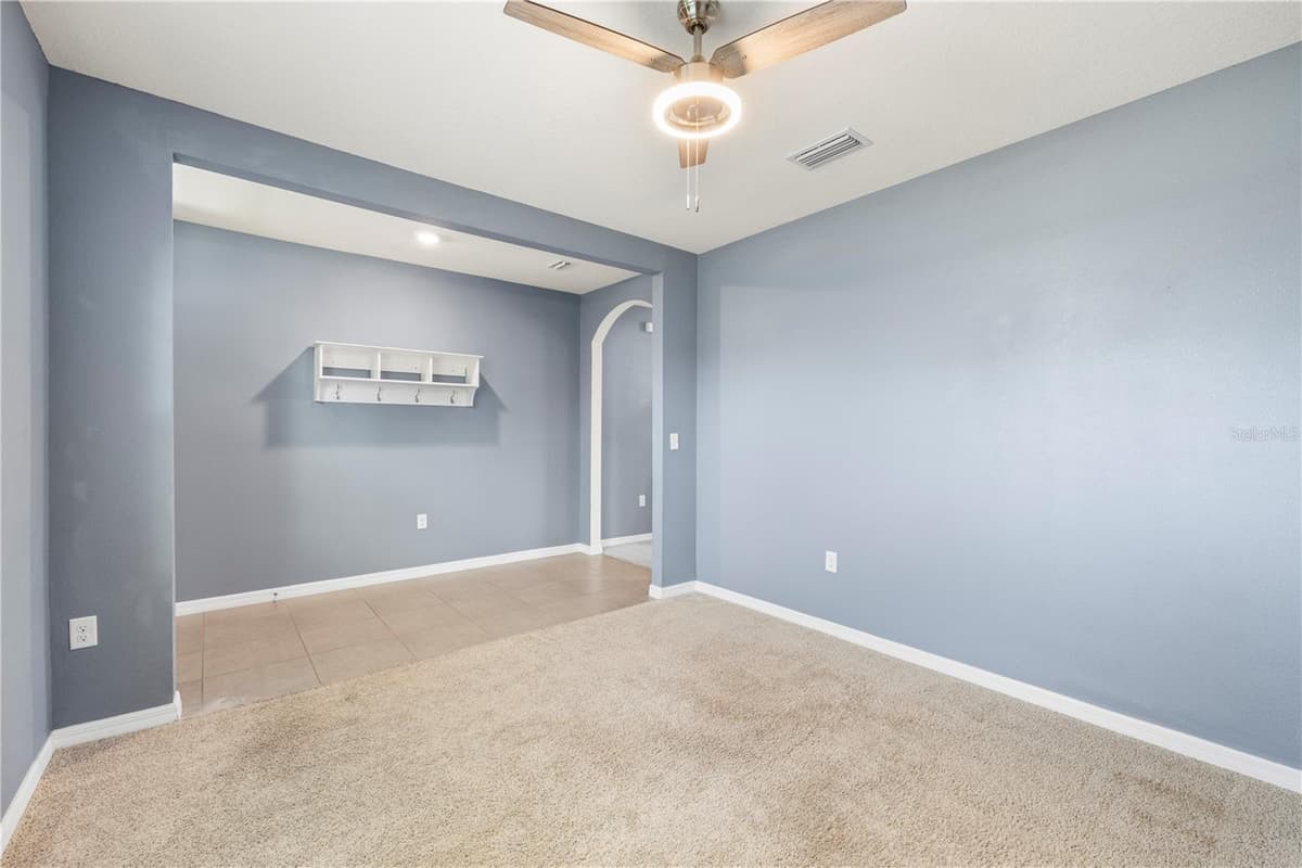 10212 GOLDEN LIGHT COURT — photo 7 of 48