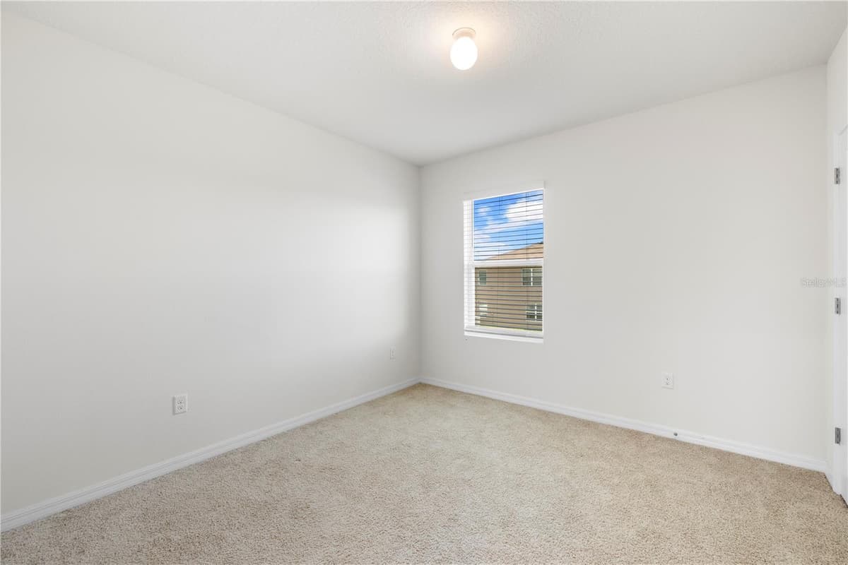 10212 GOLDEN LIGHT COURT — photo 28 of 48
