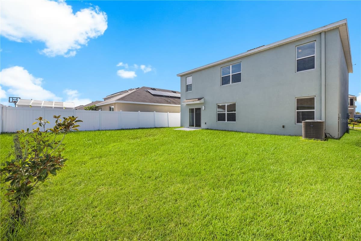 10212 GOLDEN LIGHT COURT — photo 44 of 48