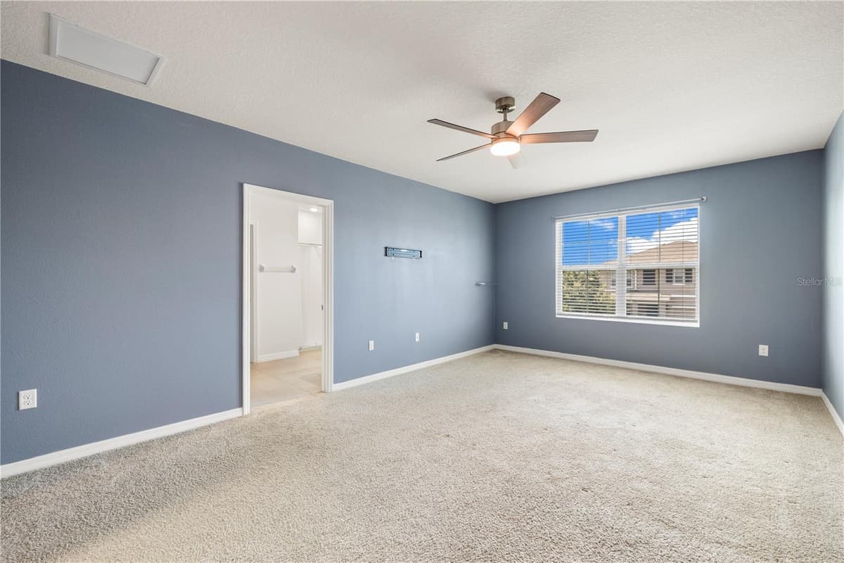 10212 GOLDEN LIGHT COURT — photo 21 of 48