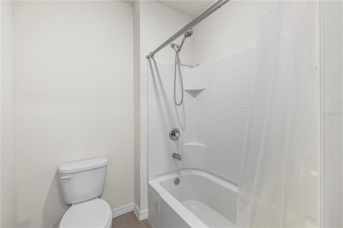 10212 GOLDEN LIGHT COURT — photo 31 of 48