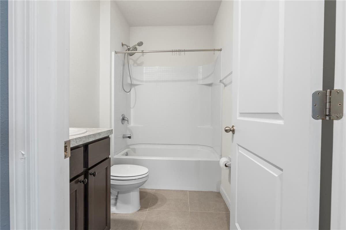 10212 GOLDEN LIGHT COURT — photo 41 of 48