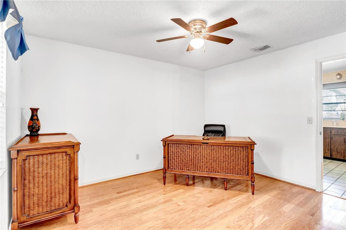 806 BIG BUCK CIRCLE — photo 9 of 23