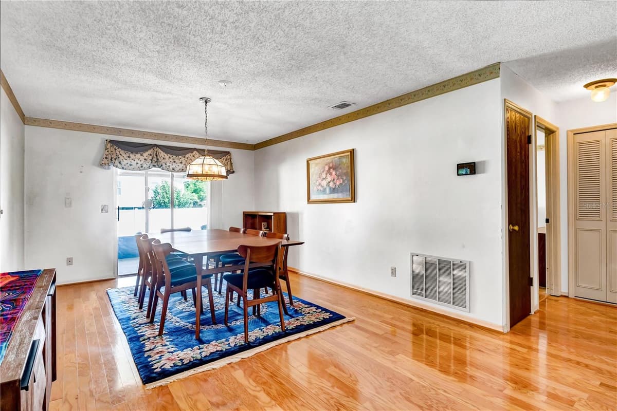 806 BIG BUCK CIRCLE — photo 4 of 23