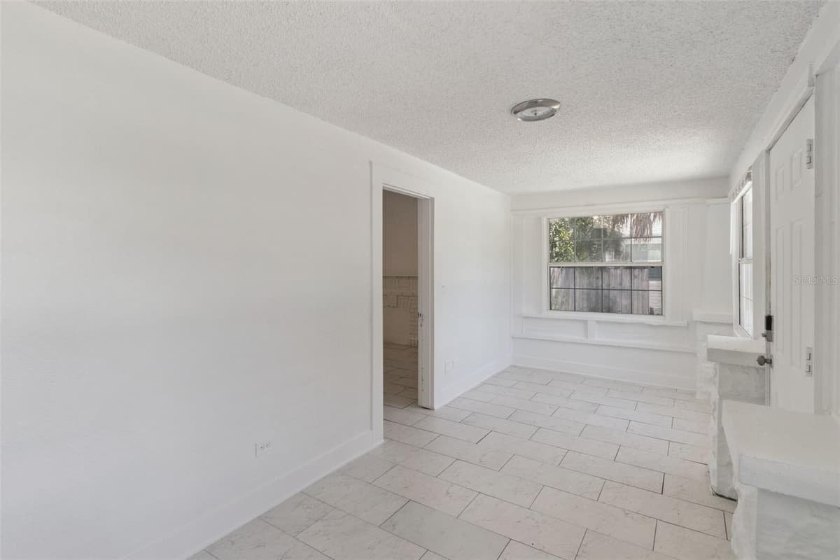 1743 YALE STREET — photo 5 of 35