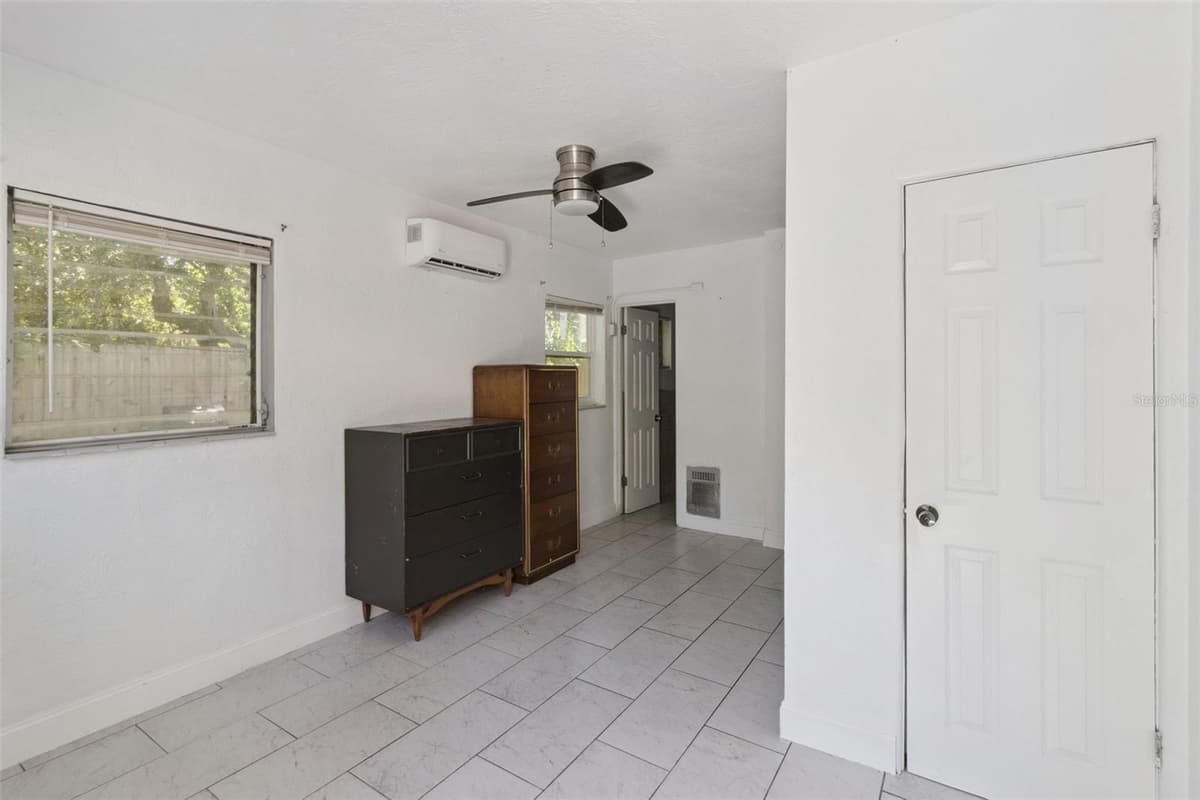 1743 YALE STREET — photo 20 of 35