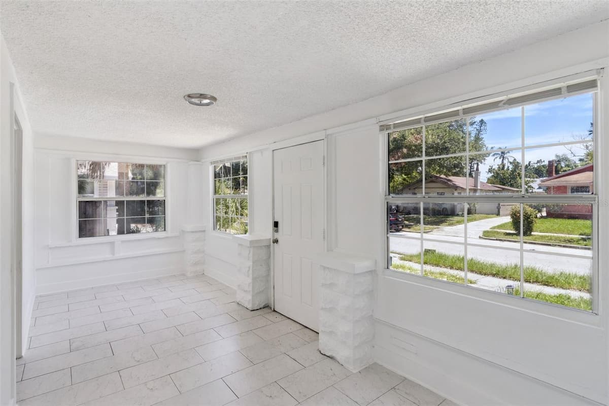 1743 YALE STREET — photo 4 of 35