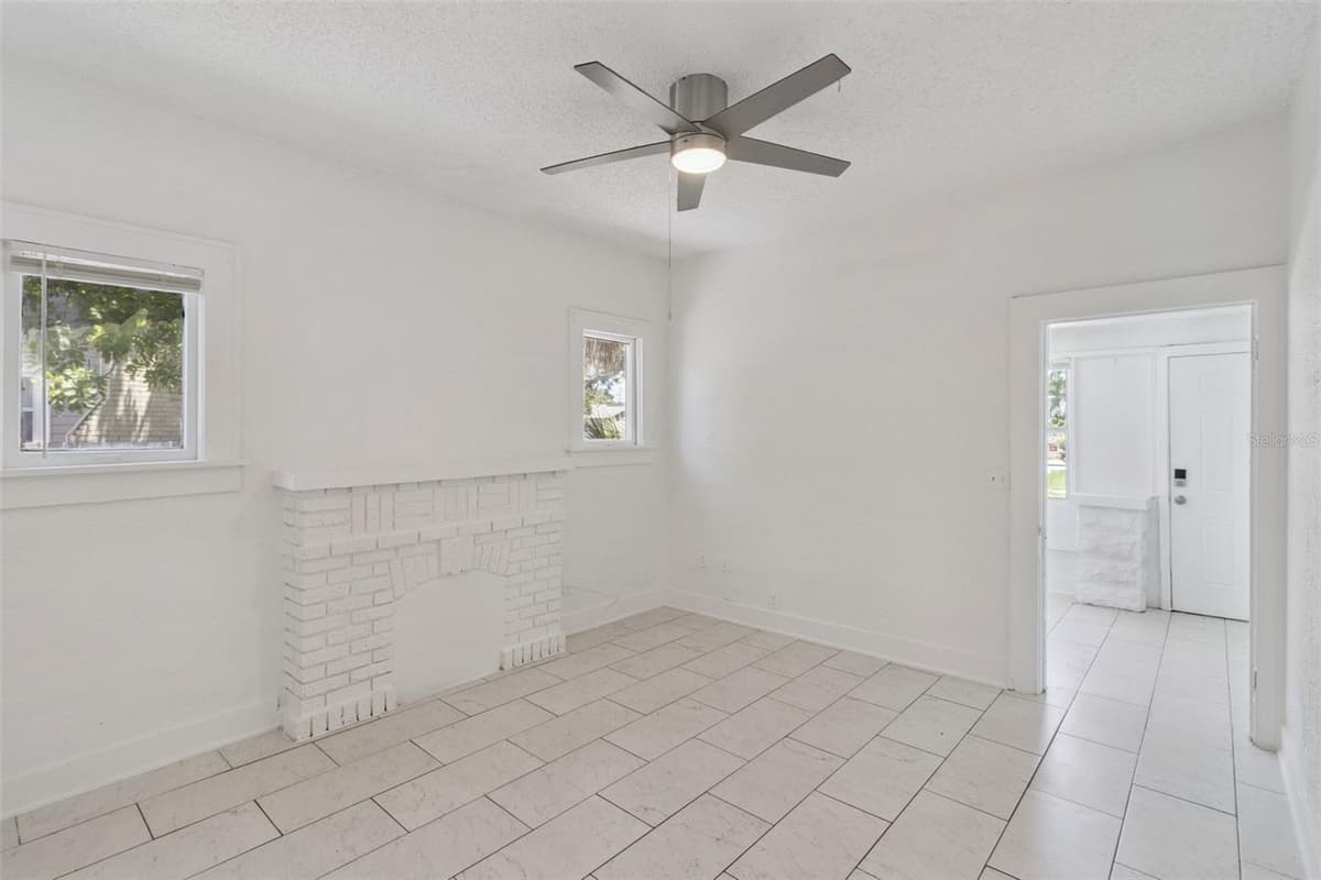 1743 YALE STREET — photo 7 of 35