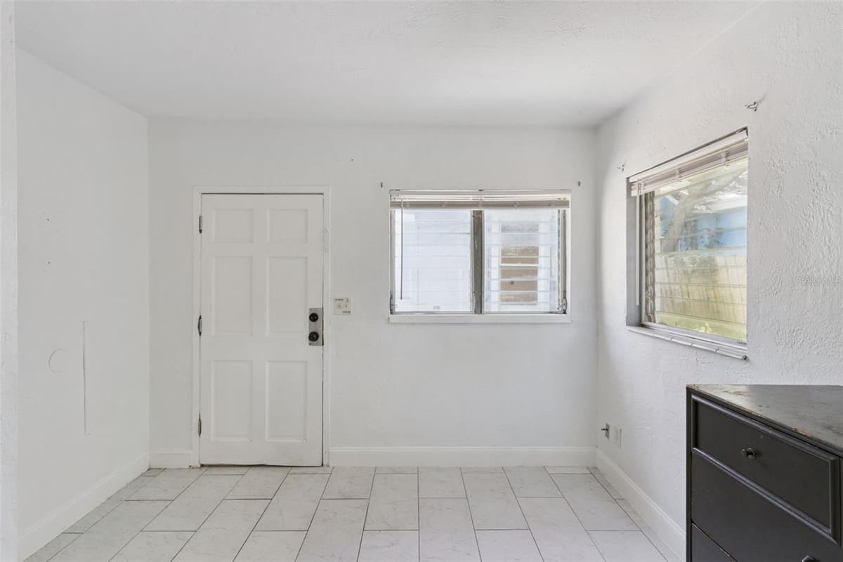 1743 YALE STREET — photo 19 of 35