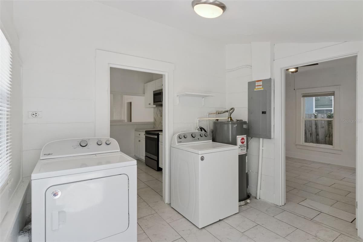 1743 YALE STREET — photo 14 of 35
