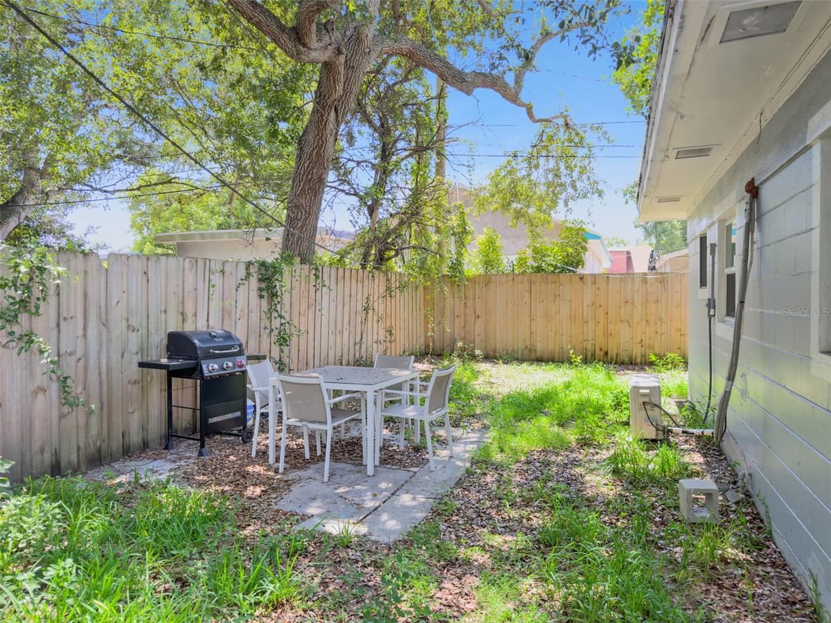 1743 YALE STREET — photo 32 of 35