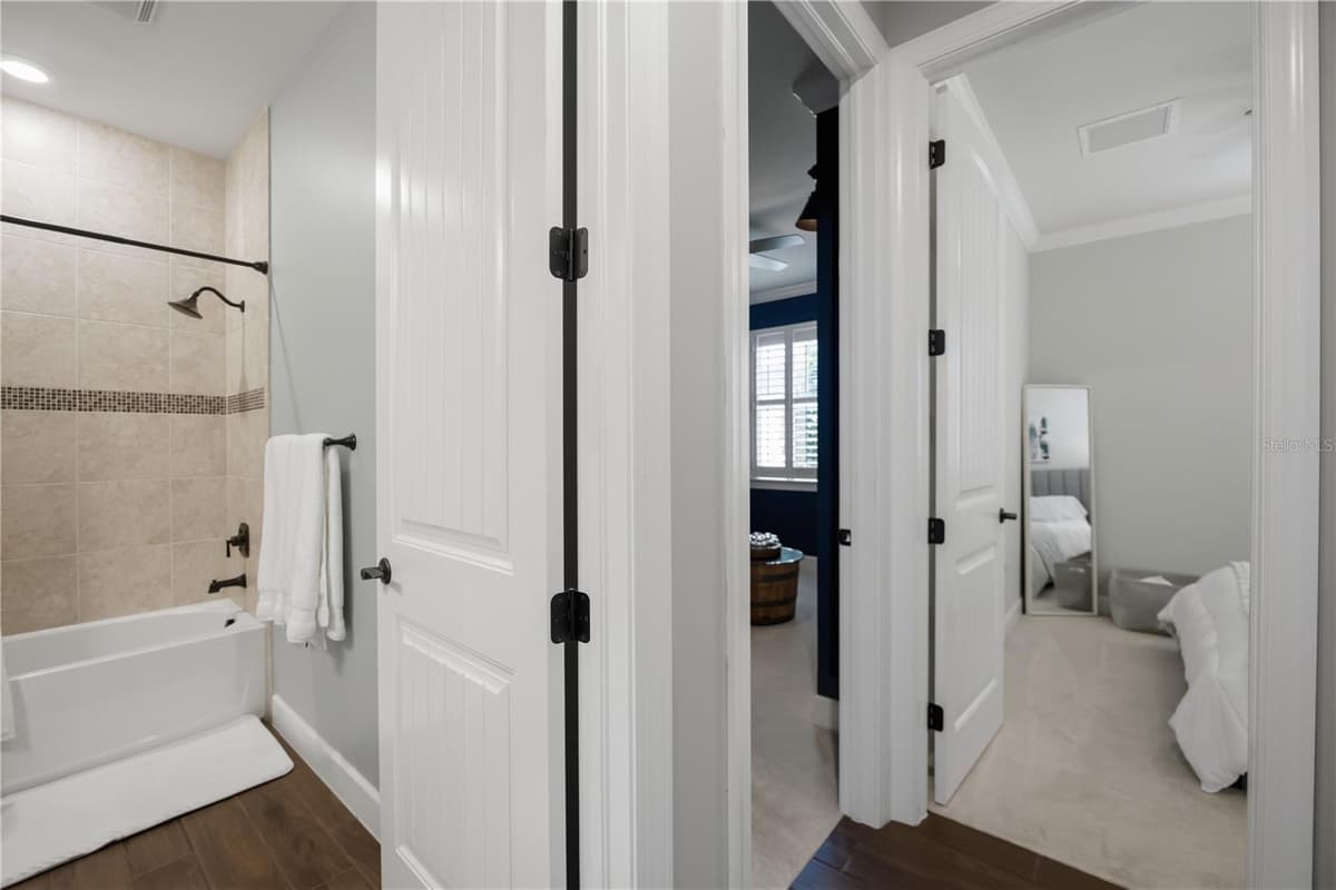 12307 SEABROOK AVENUE — photo 26 of 72