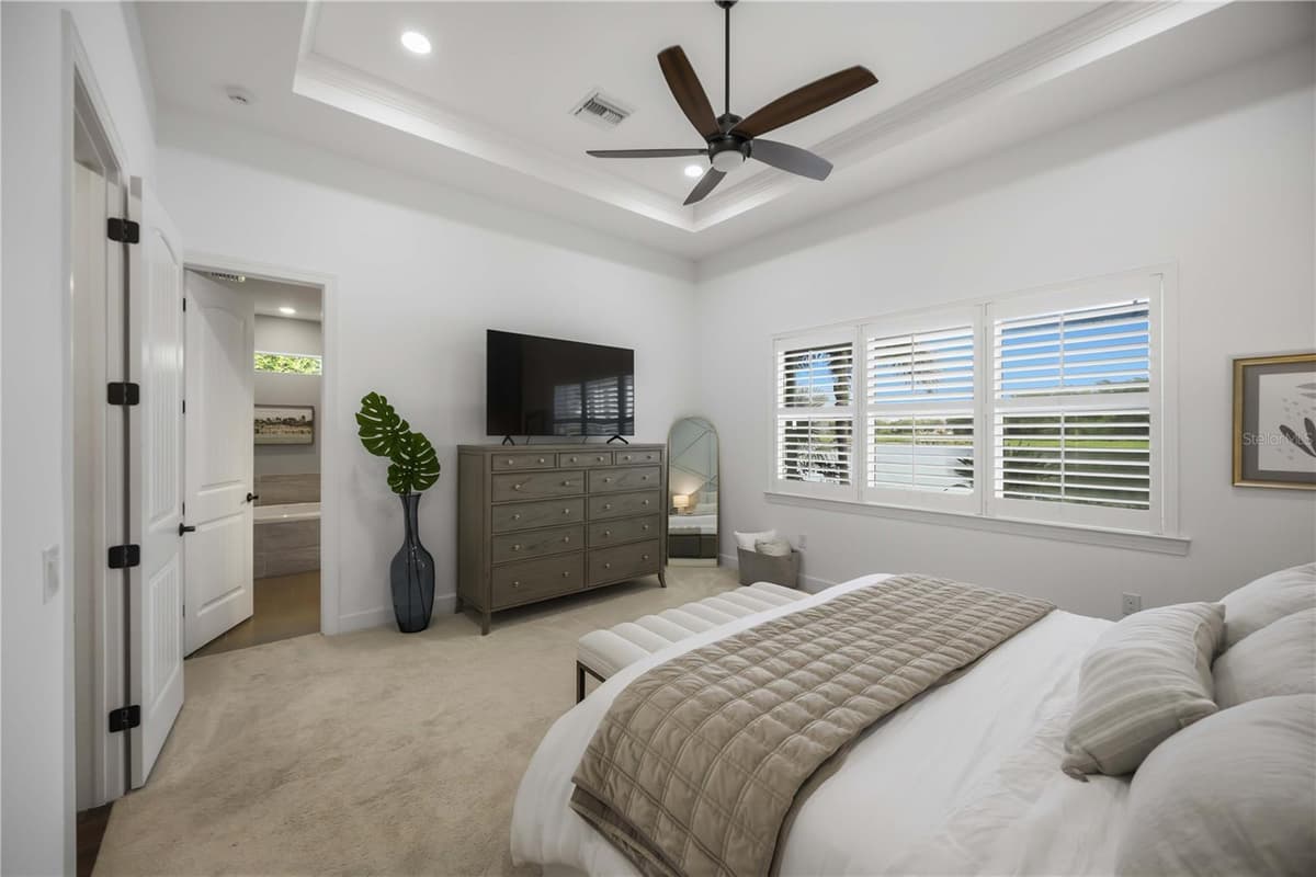 12307 SEABROOK AVENUE — photo 33 of 72