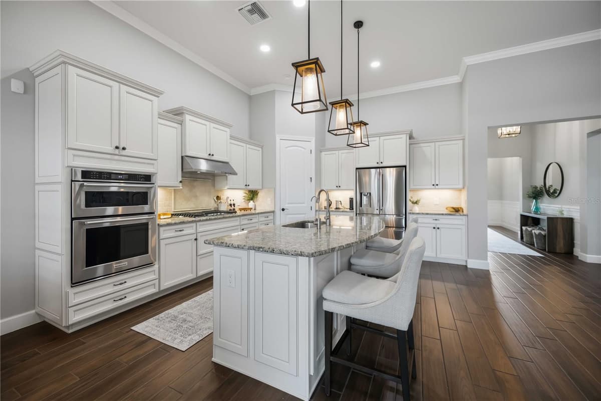 12307 SEABROOK AVENUE — photo 18 of 72