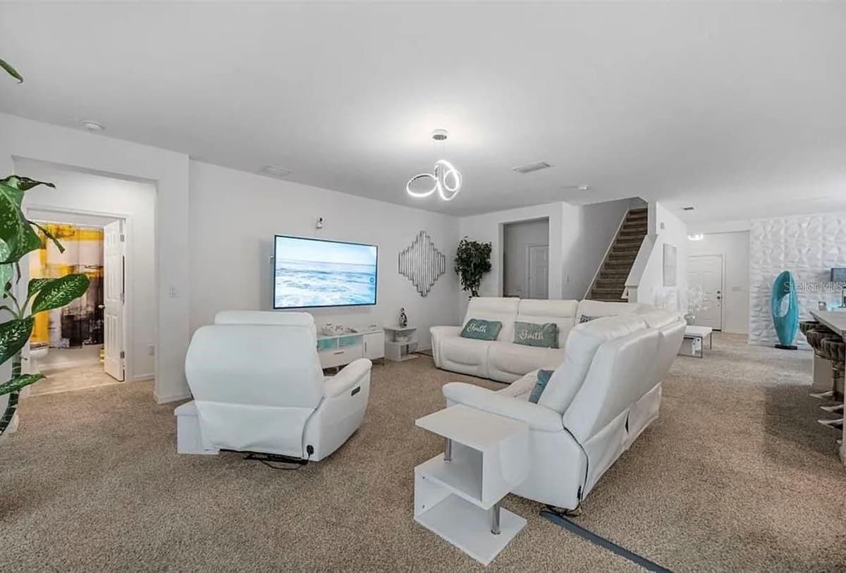 535 DARSHIRE AVENUE — photo 16 of 32