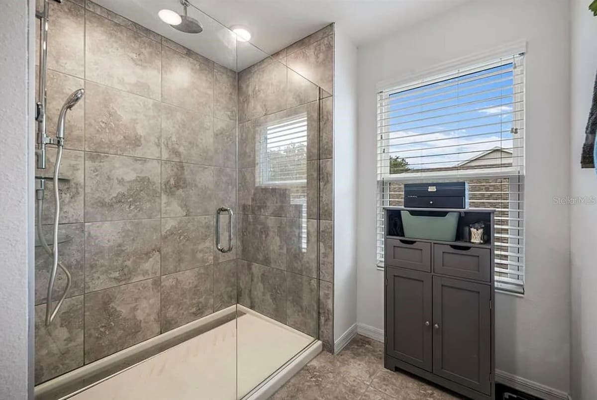 535 DARSHIRE AVENUE — photo 20 of 32