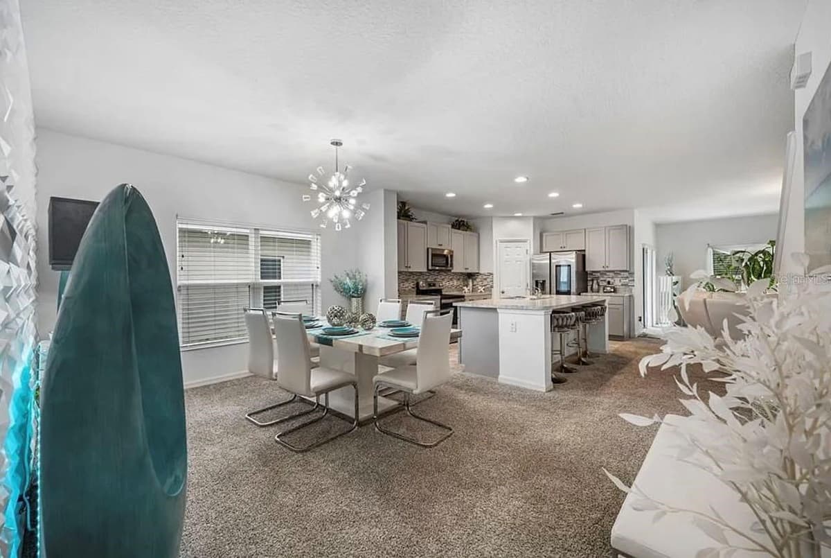535 DARSHIRE AVENUE — photo 11 of 32