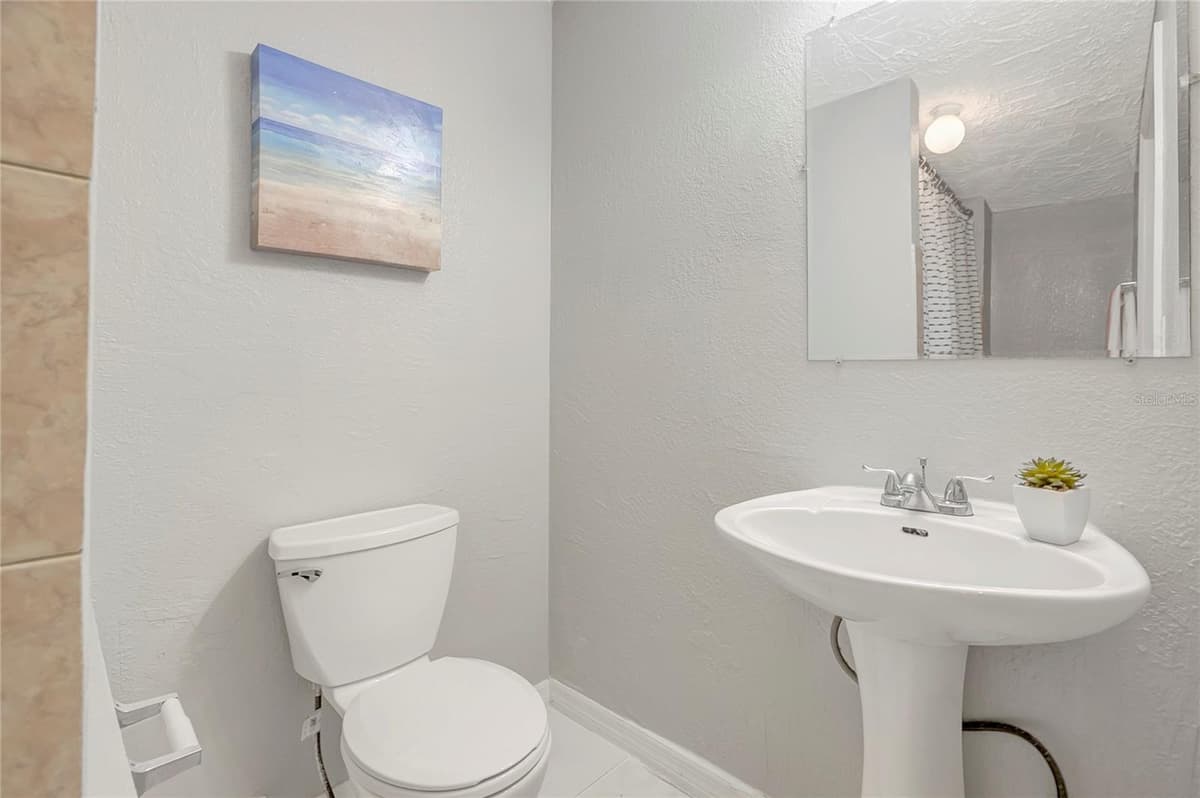 3908 HANNA AVENUE — photo 22 of 41