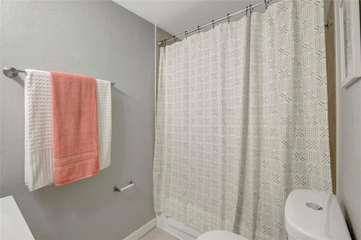 3908 HANNA AVENUE — photo 29 of 41