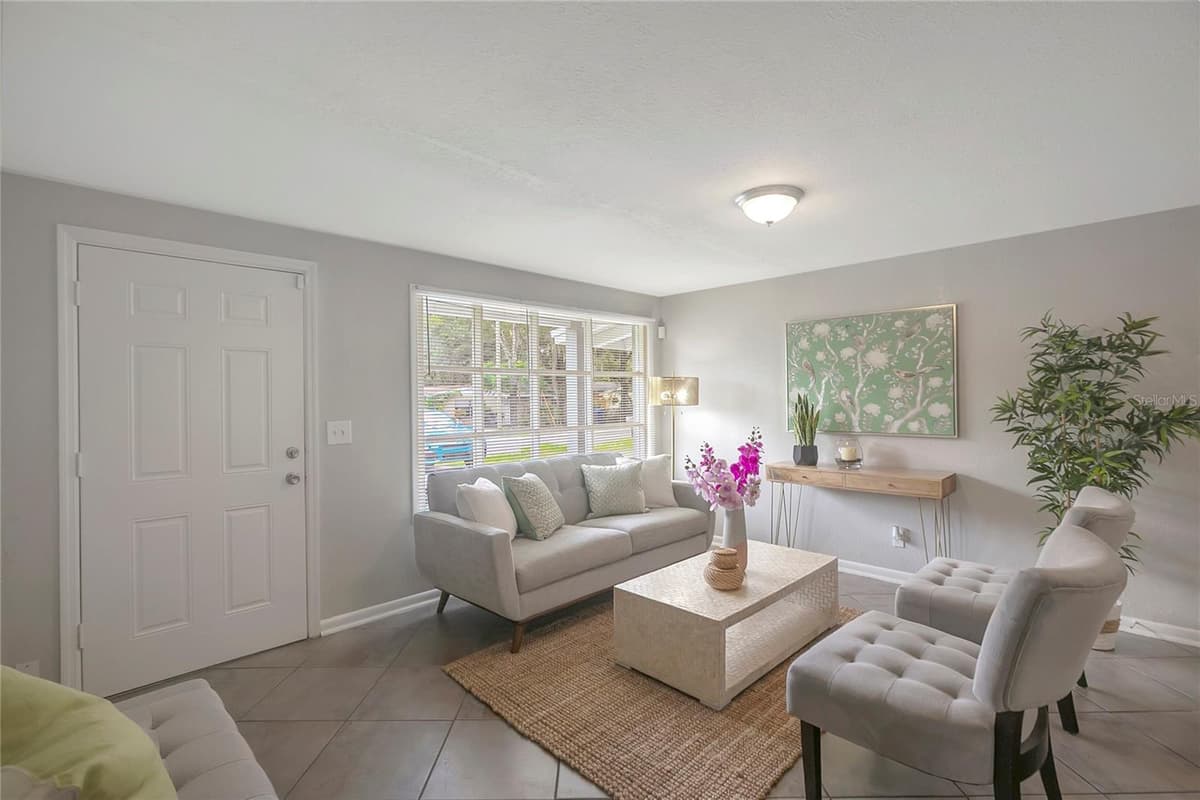 3908 HANNA AVENUE — photo 3 of 41
