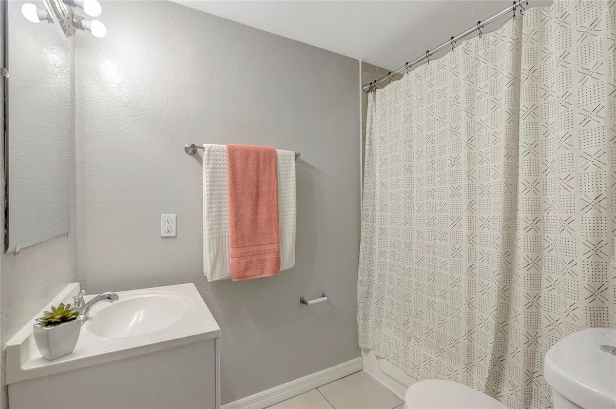 3908 HANNA AVENUE — photo 28 of 41