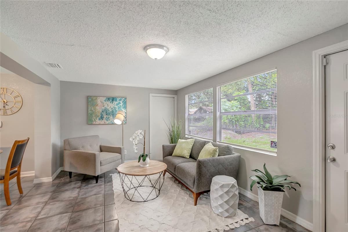 3908 HANNA AVENUE — photo 16 of 41