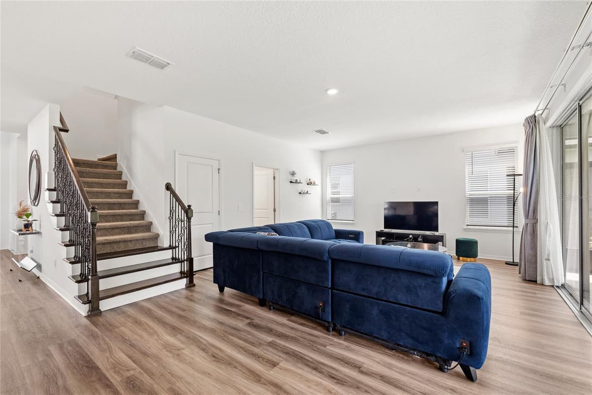 1168 PANDO LOOP — photo 14 of 47