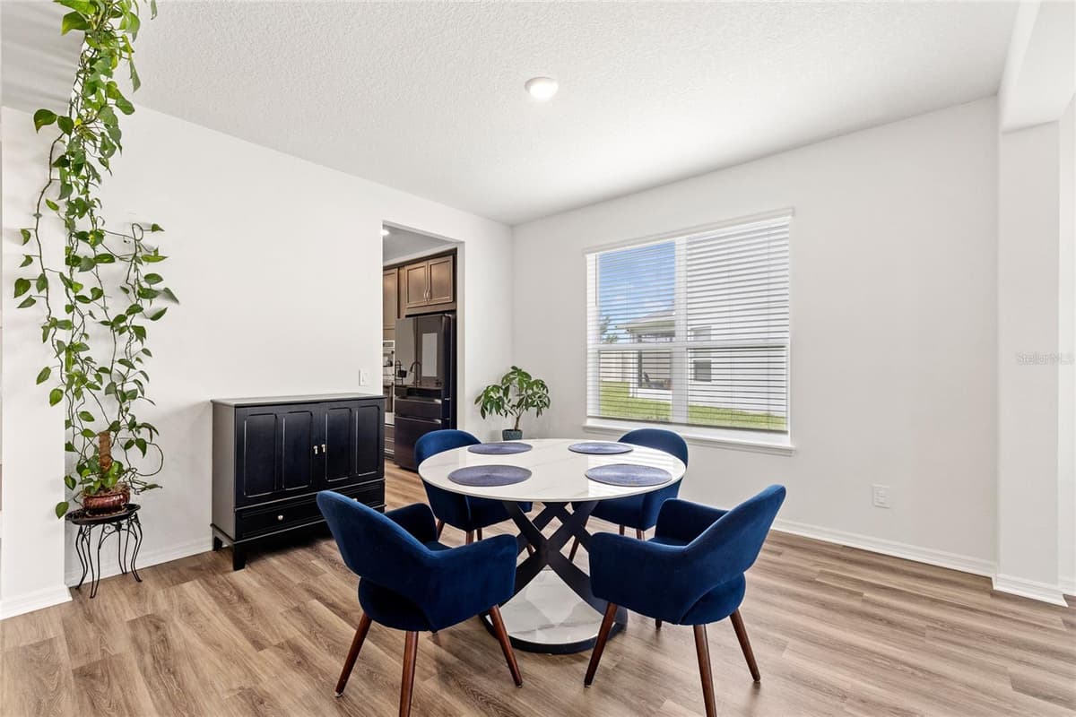 1168 PANDO LOOP — photo 8 of 47
