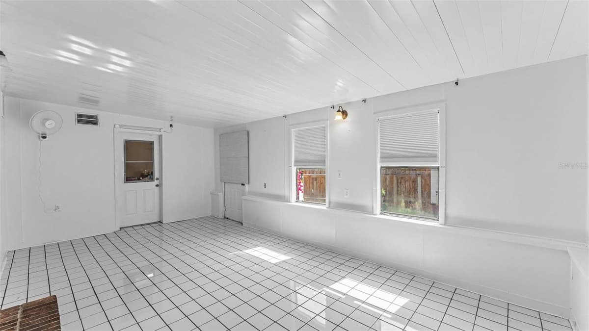 5195 OAKWOOD TRAIL — photo 30 of 45