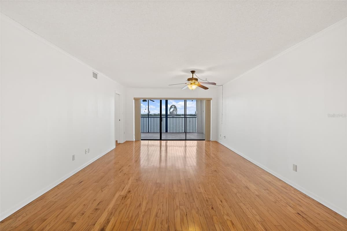 200 SYKES CREEK PARKWAY — photo 7 of 41