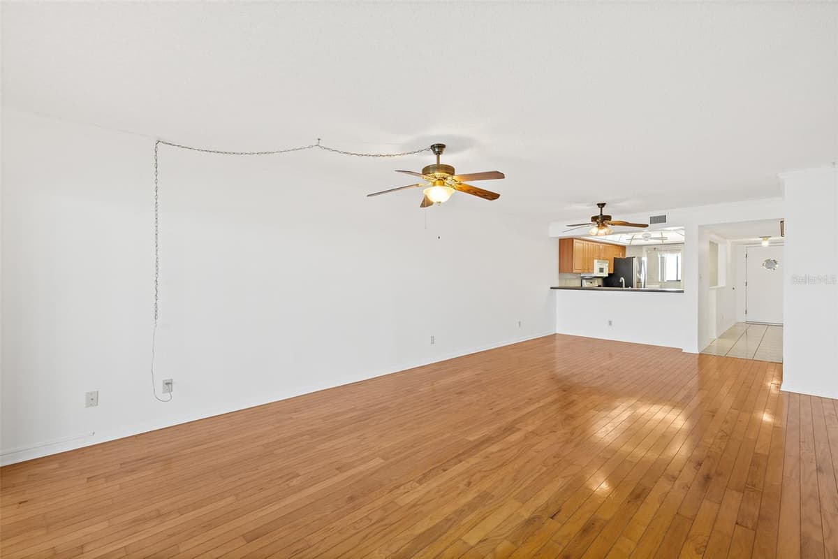 200 SYKES CREEK PARKWAY — photo 8 of 41