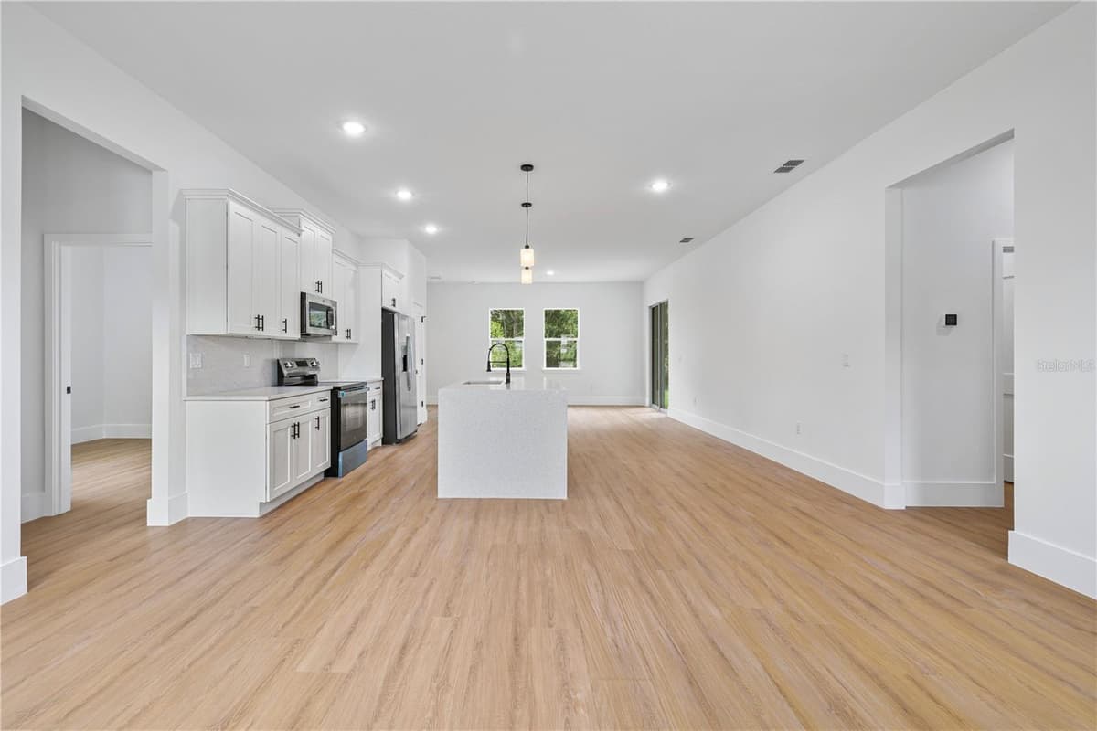 13684 43RD CIRCLE — photo 8 of 43