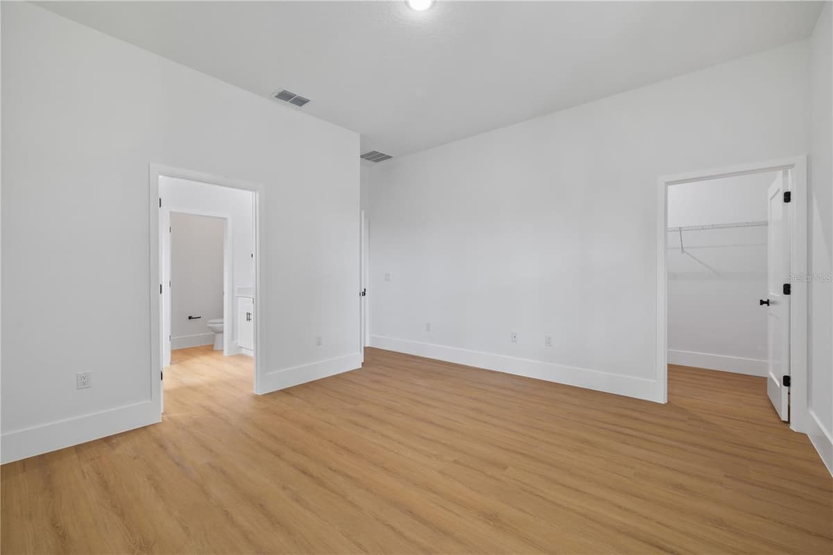 13684 43RD CIRCLE — photo 32 of 43